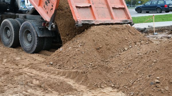 Soil Delivery in Simi Valley